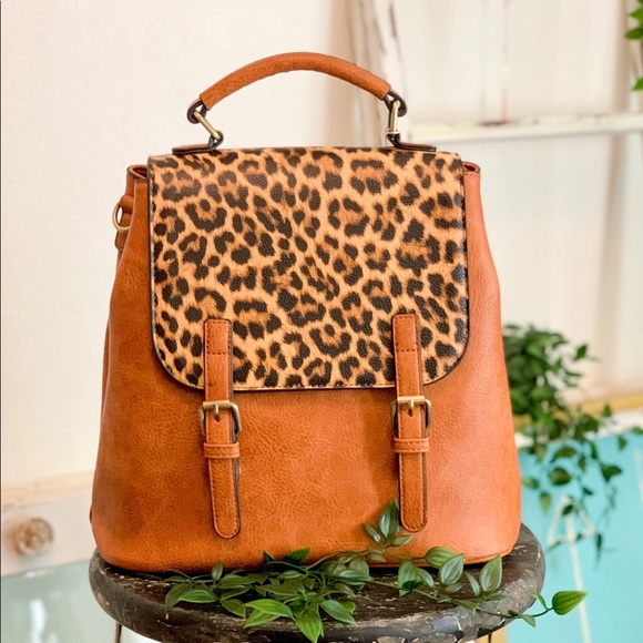 Leopard Backpack - Picture 2 of 7